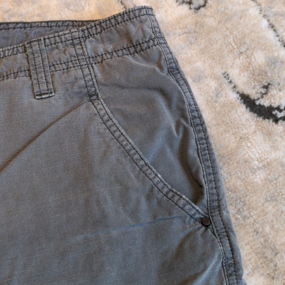 Calvin Klein cargo shorts - Picture 4 of 8